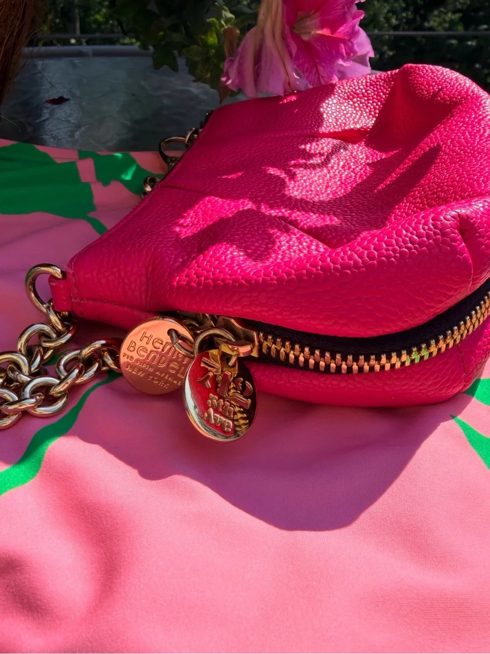 Henri BENDEL 712 Pink Fuchsia Hot Pink Leather Wristlet Gold Chain Clutch Bag